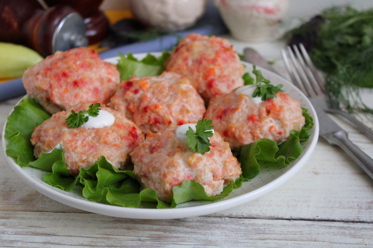 Minced chicken hedgehogs in the oven - an interesting and tasty dish