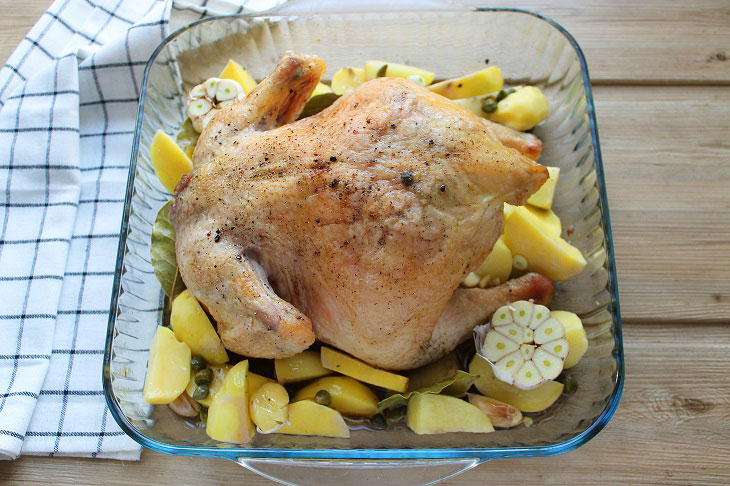 Chicken baked with garlic - a special aroma and taste