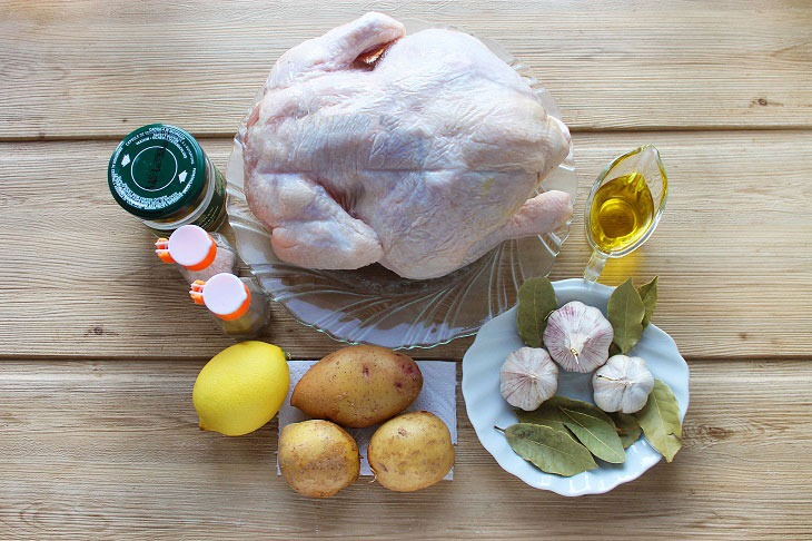 Chicken baked with garlic - a special aroma and taste