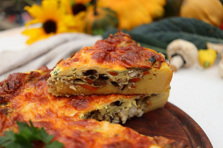 Potato tart with mushrooms and chicken - hearty, fragrant and tasty