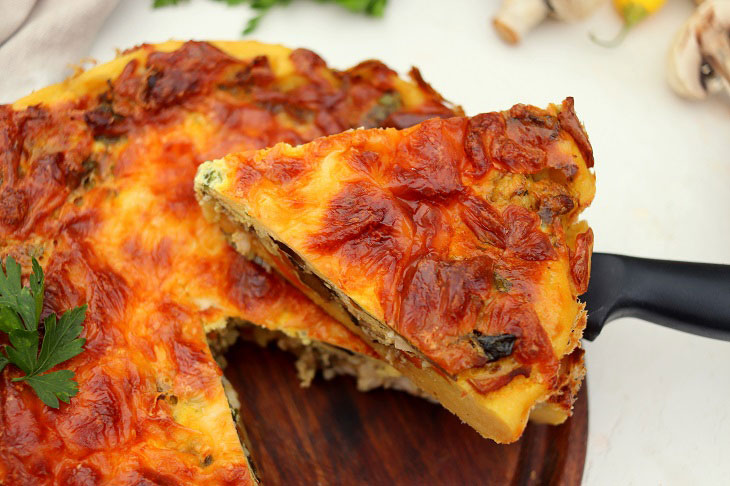 Potato tart with mushrooms and chicken - hearty, fragrant and tasty