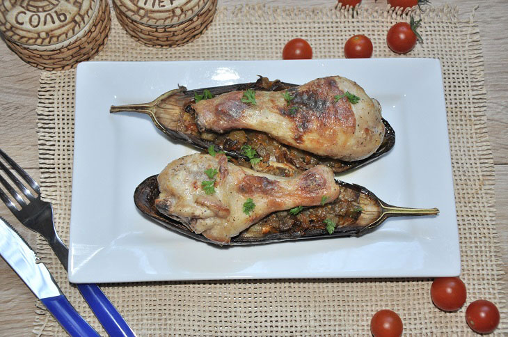 Eggplant boats with chicken legs - a delicious and simple dish