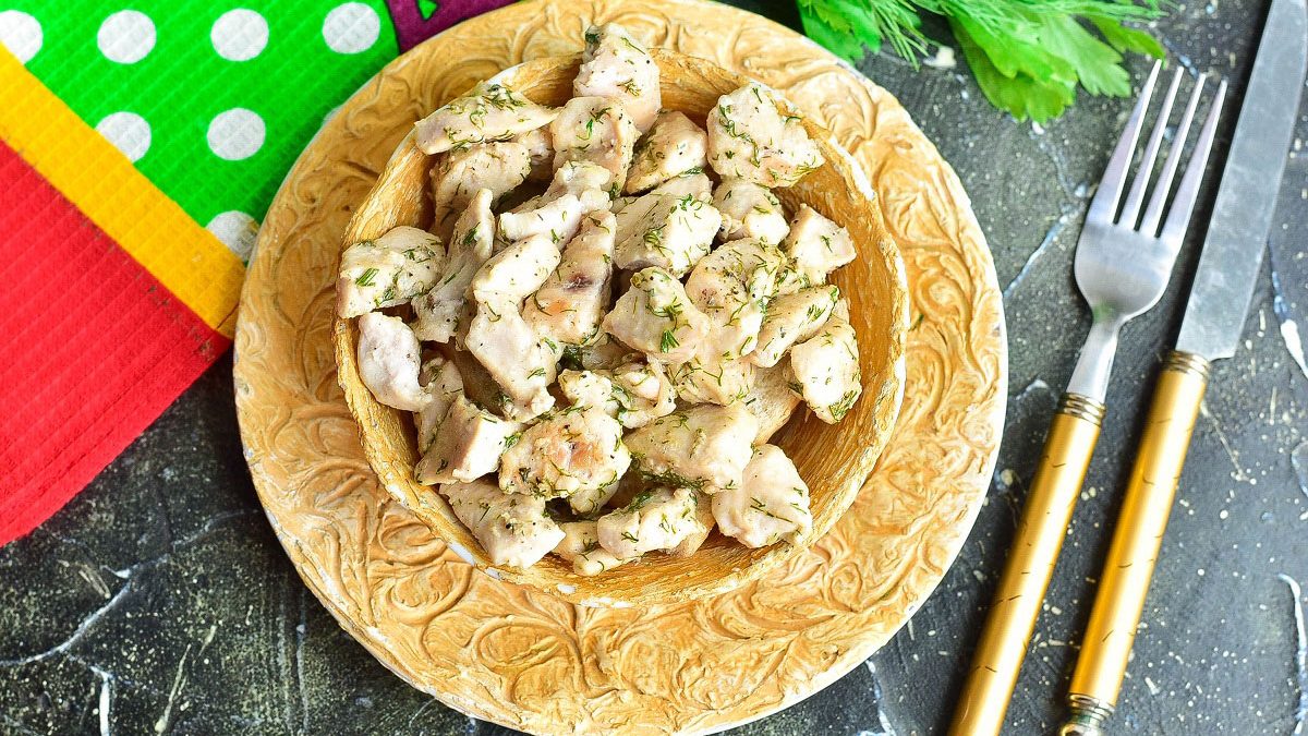 Chicken in dill sauce – juicy, soft and very tasty