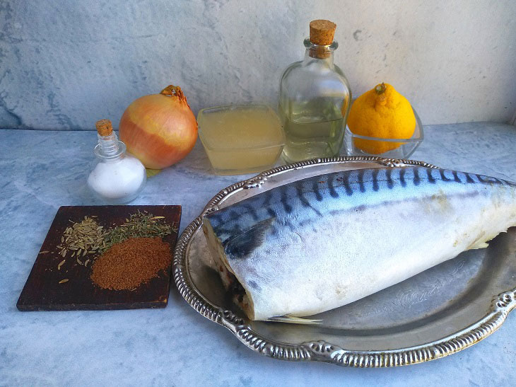 Mackerel in an unusual marinade - a simple and very tasty recipe