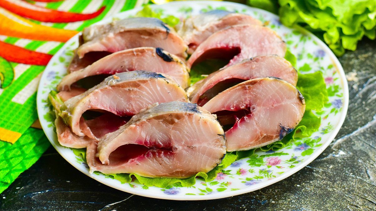 Salted herring in brine – a simple and tasty recipe