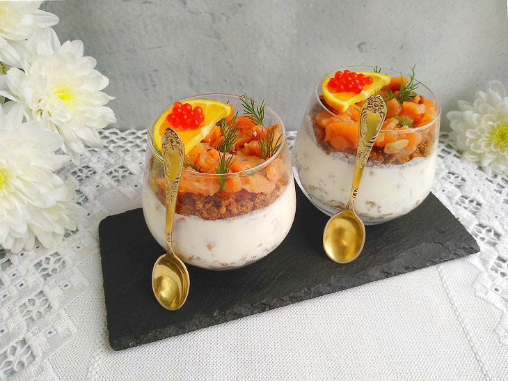 Cheesecake with red fish - this dish will decorate the festive table