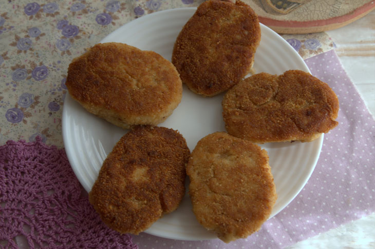 Croatian fish cakes with cottage cheese - an interesting and original recipe