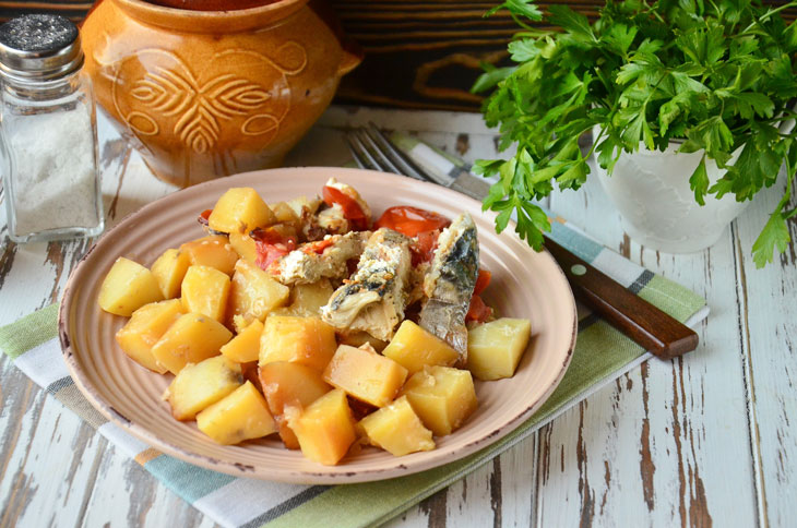 Mackerel with potatoes in pots - very tender and incredibly tasty