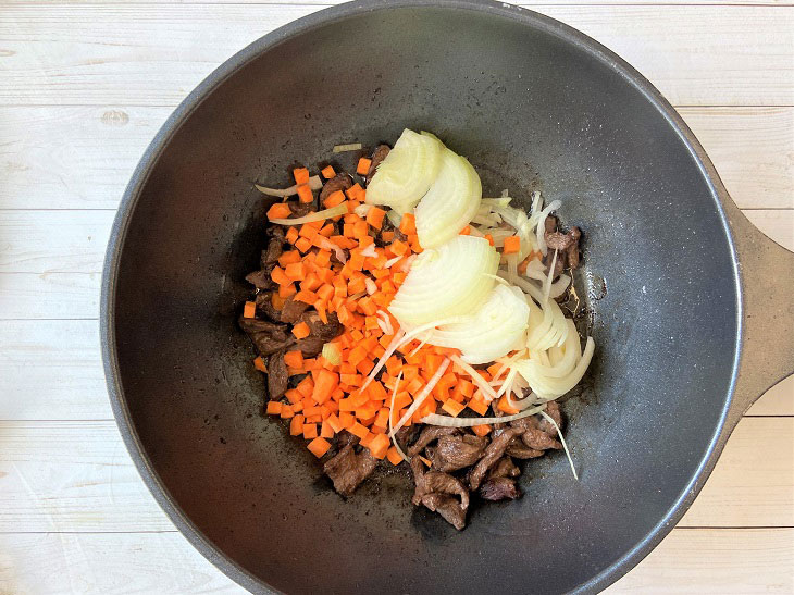 Lagman with beef - a hearty and nutritious dish