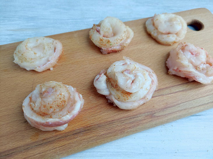 Fish medallions - a festive and tasty dish