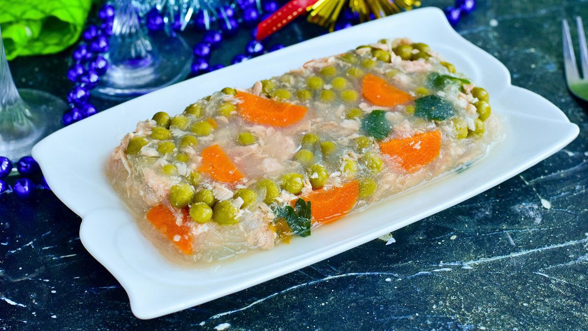 Aspic of pink salmon for the New Year – festive and tasty