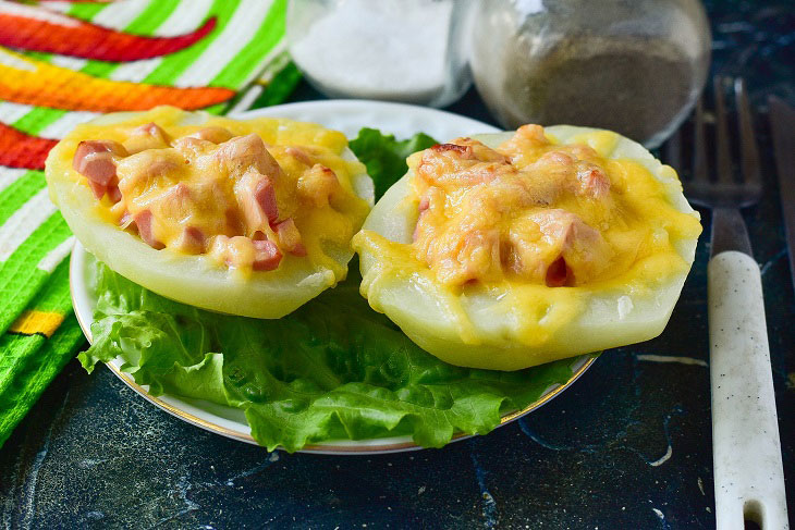 Snack boats from potatoes with sausage - tasty and original