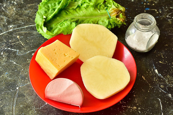 Snack boats from potatoes with sausage - tasty and original