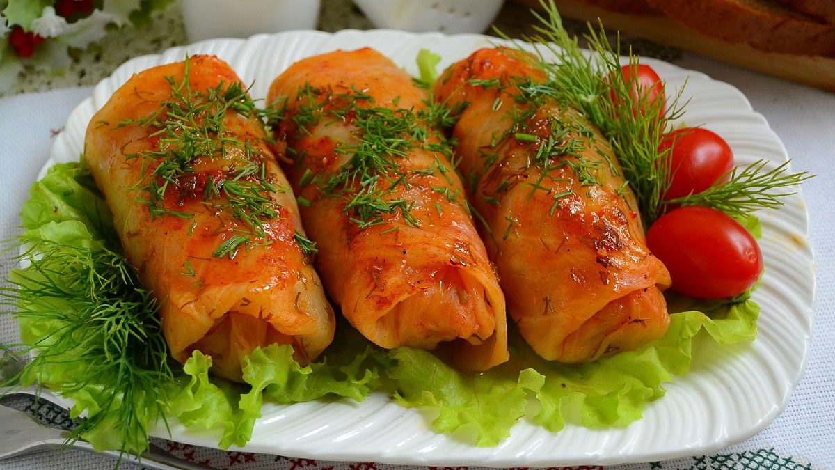 Turkish cabbage rolls – juicy, tasty and fragrant