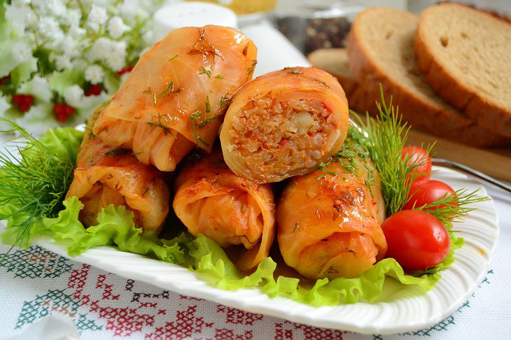 Turkish cabbage rolls - juicy, tasty and fragrant