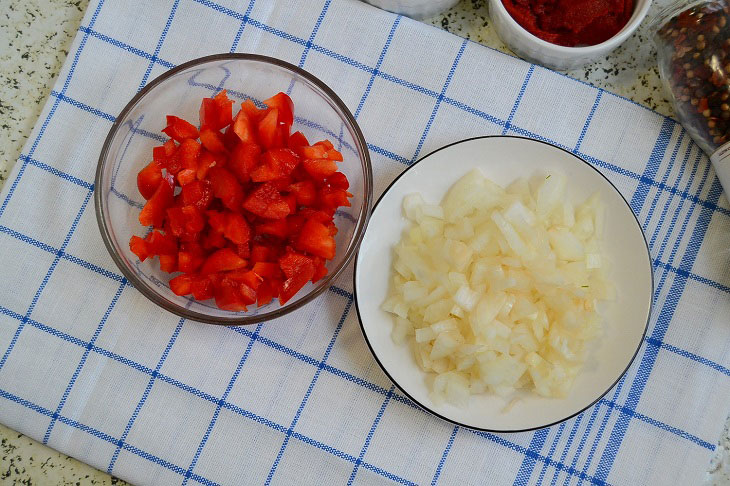 Turkish cabbage rolls - juicy, tasty and fragrant