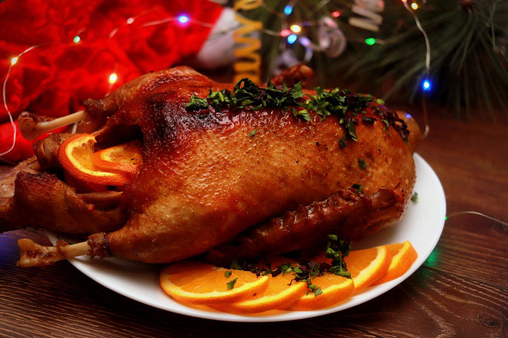 Marinated Christmas duck - juicy, tasty and fragrant