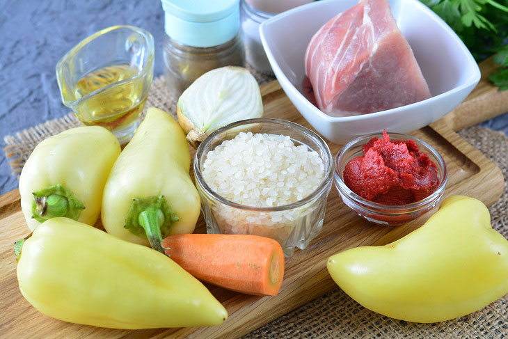 Stuffed peppers with meat and rice - a juicy and aromatic dish