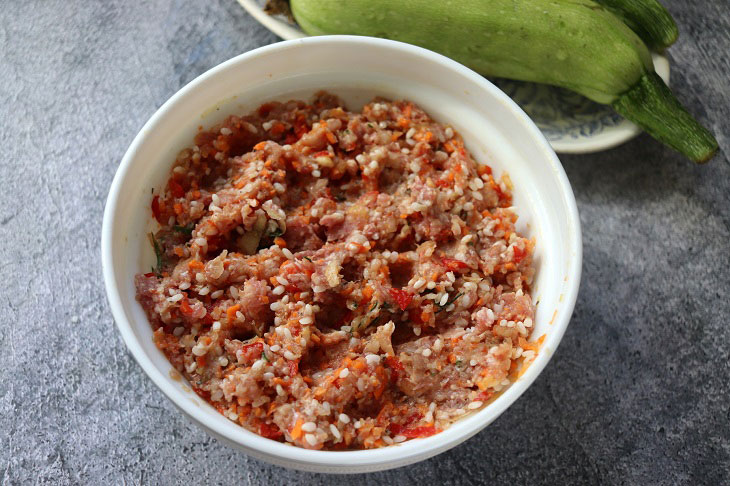 Stuffed cabbage rolls with minced meat - an original and tasty dish