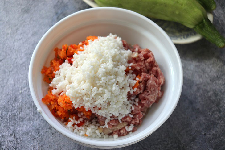 Stuffed cabbage rolls with minced meat - an original and tasty dish