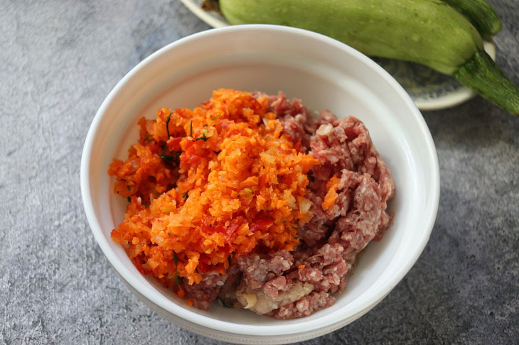 Stuffed cabbage rolls with minced meat - an original and tasty dish