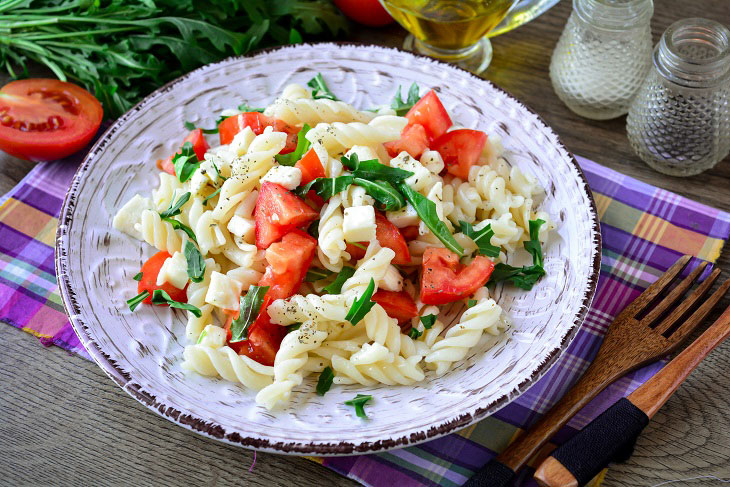 Pasta salad "Caprese" - an original and delicious recipe