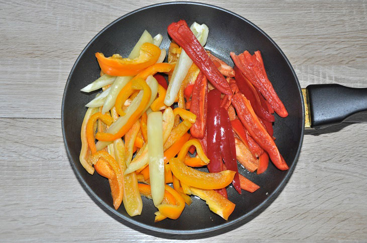 Vegetable stew "Ajapsandali" - a delicious Georgian dish