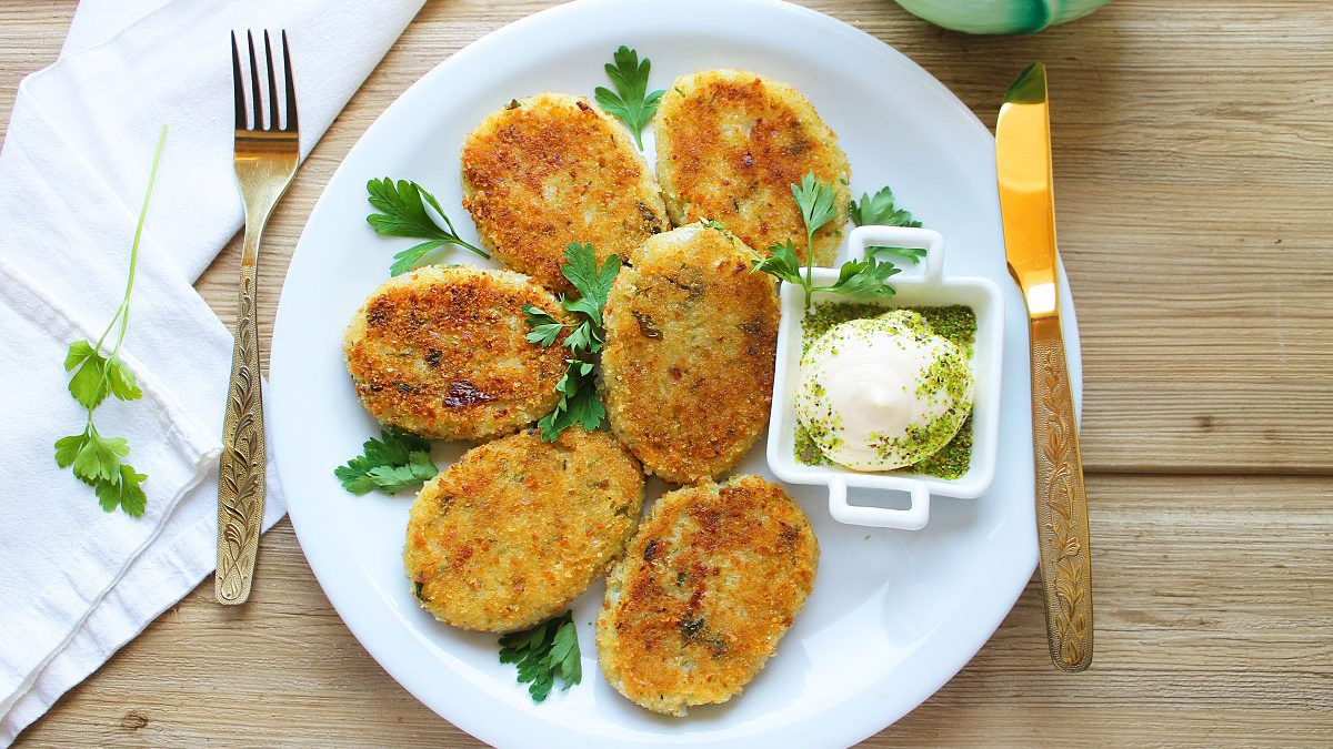 Cabbage cutlets without eggs – a simple and tasty recipe
