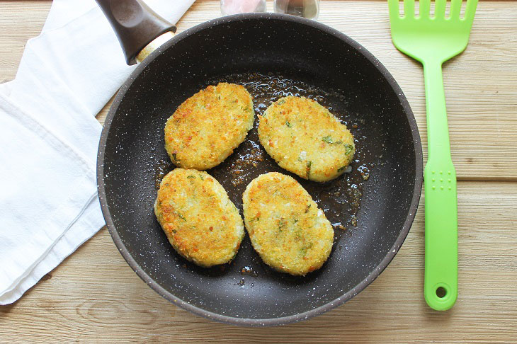 Cabbage cutlets without eggs - a simple and tasty recipe