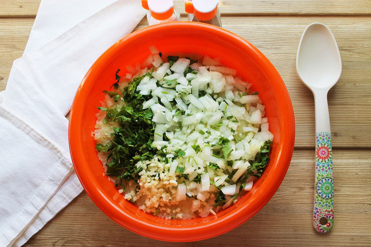 Cabbage cutlets without eggs - a simple and tasty recipe