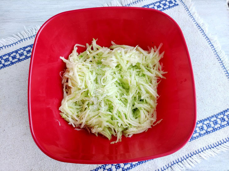 Zucchini Casserole with Tomatoes - the perfect diet lunch