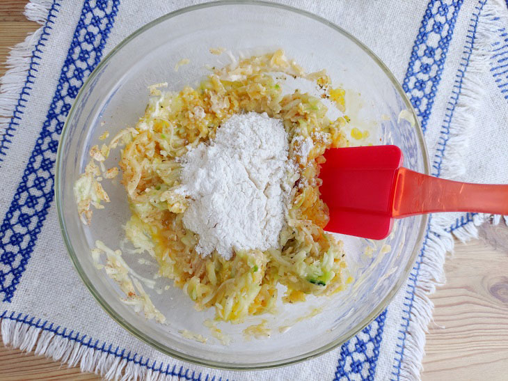 Zucchini soufflé in the oven - a delicate and airy dish