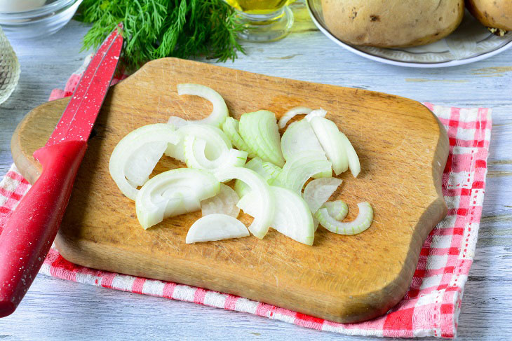 Bobele Potato Pie - A Delicious and Budget Israeli Recipe