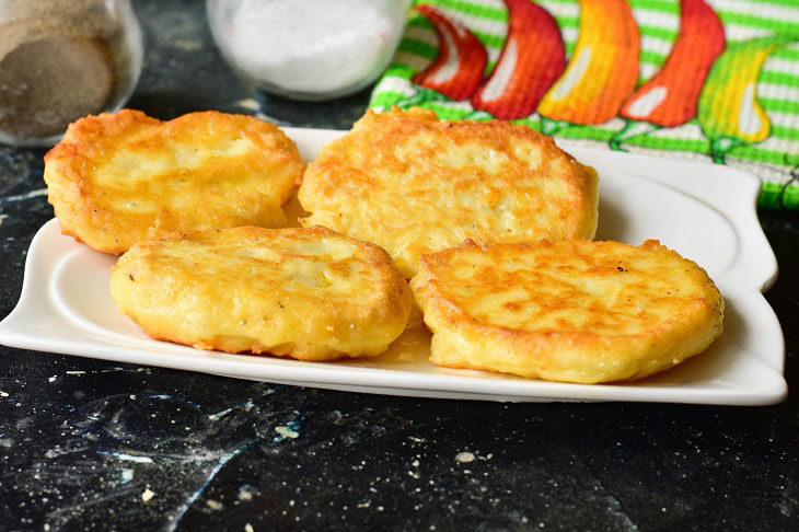 Mashed potato pancakes - a simple and delicious recipe