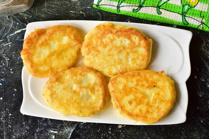 Mashed potato pancakes - a simple and delicious recipe