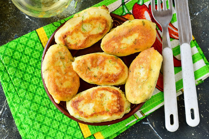 Potato patties with herbs - ruddy and appetizing