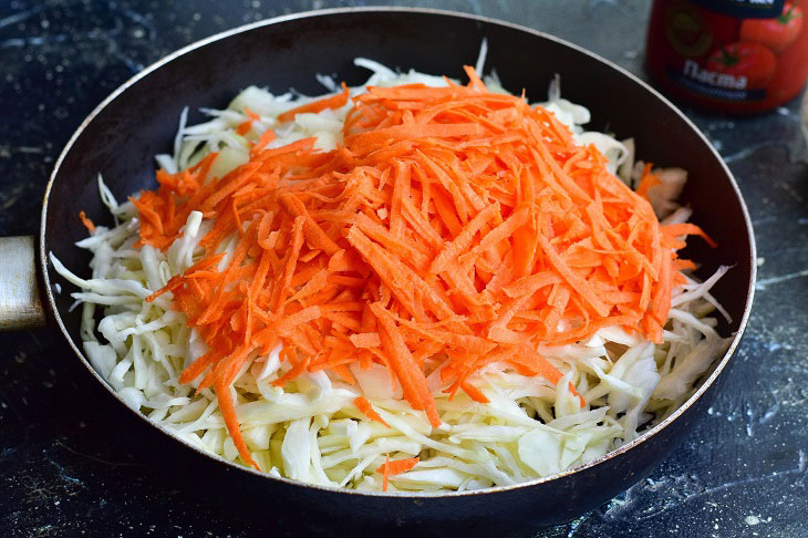 Stewed cabbage "Like in the dining room" - easy to prepare and very tasty