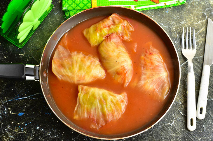 Cabbage rolls in Polish - juicy and appetizing