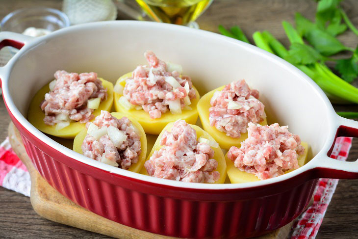 Potato boats with minced meat - a tasty and satisfying dish