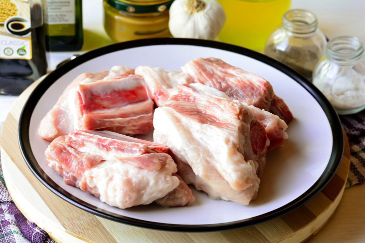 Honey ribs in the oven for the New Year - a special aroma and taste