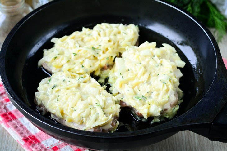 Pork in the steppe - a fragrant, tender and satisfying dish