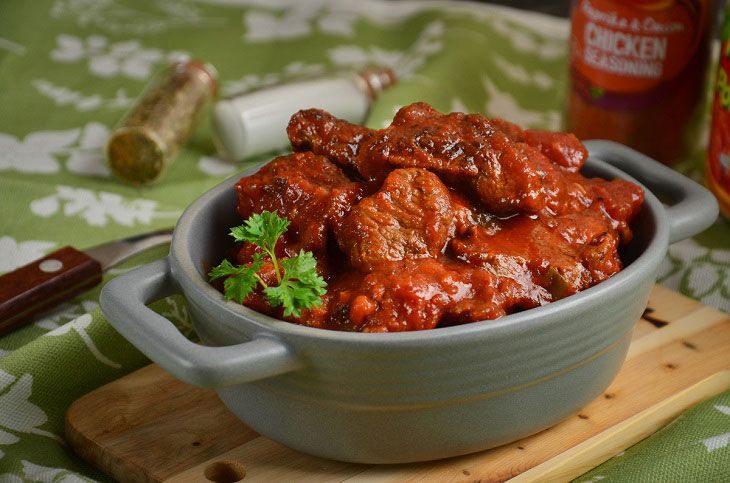 Chashushuli in Georgian - a tender and fragrant meat dish