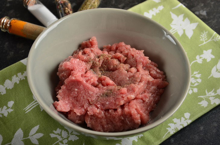 Stacks of minced meat with potatoes - beautiful, fragrant and tasty