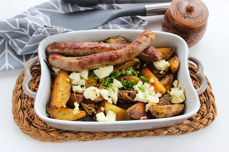 Potatoes baked with feta - a special aroma and taste