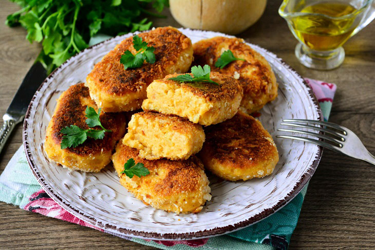 Hungarian potato pogachi - an original vegetable dish