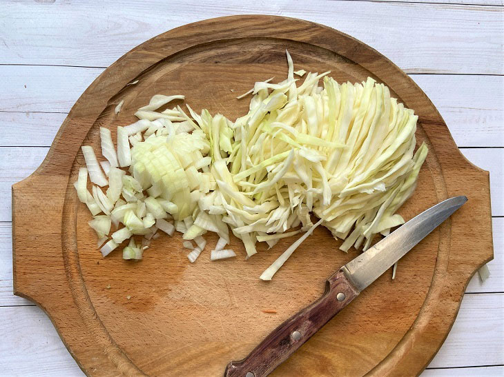 Quiche with cabbage - juicy, tasty and fragrant