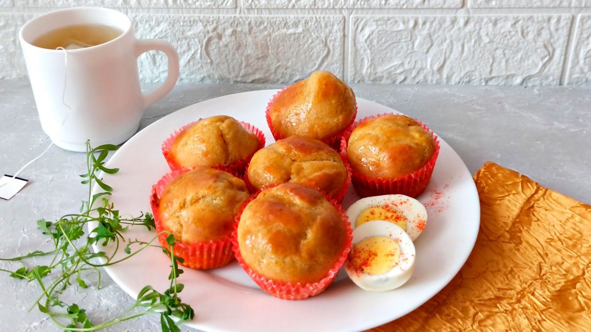 Lush muffins with cabbage and egg – original and mouth-watering pastries