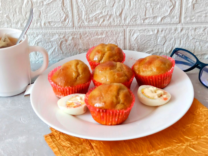 Lush muffins with cabbage and egg - original and mouth-watering pastries