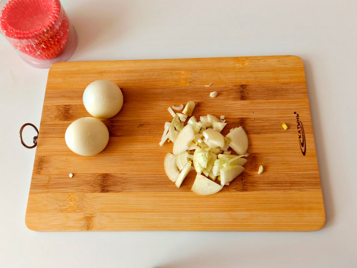 Lush muffins with cabbage and egg - original and mouth-watering pastries