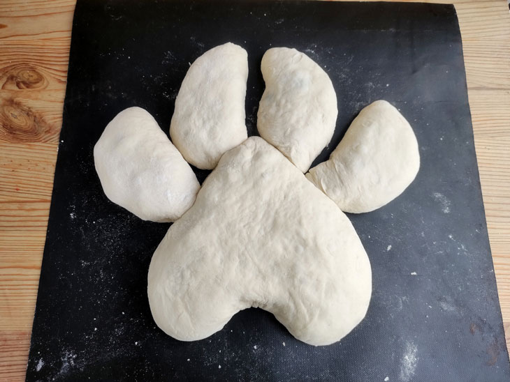 Meat pie "Tiger's paw" - a delicious dish on the festive table